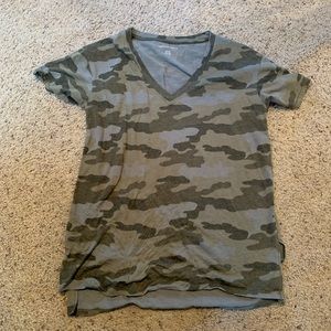 American Eagle T-Shirt